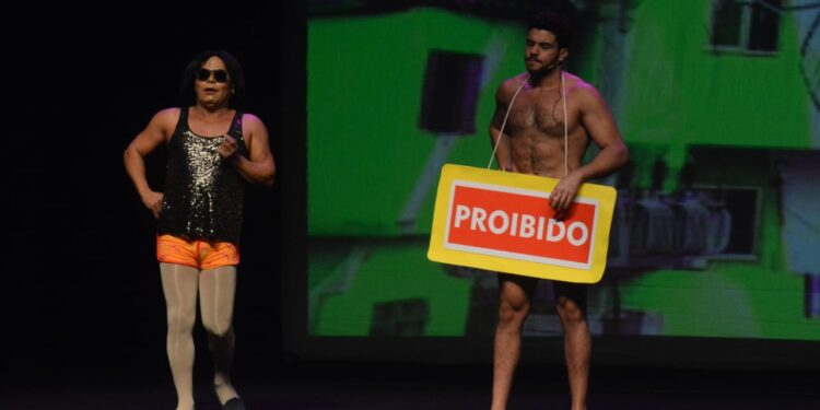 Cinderela apresenta “Toda Cidade Tem” em João Pessoa no dia 16 de agosto